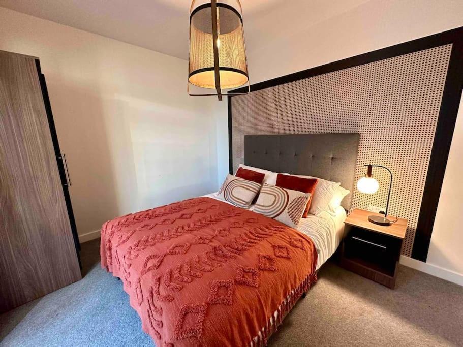 1 Bed Flat With View Of Old Trafford Apartman Manchester Kültér fotó